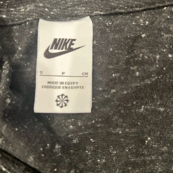 Nike bundle Nike Yellow V-Neck Women's Top and Nike black zip up hoodie- size S - Picture 9 of 11